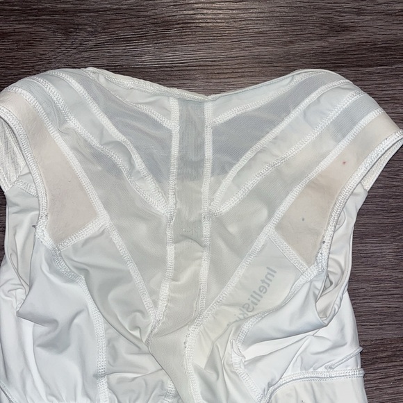 IntelliSkin Essential pullover bra - Picture 5 of 10